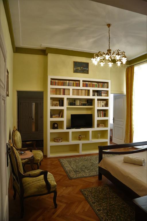 Апартаменты Casa Blanca Сибиу Экстерьер фото